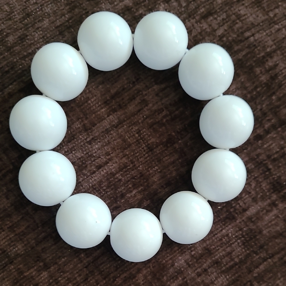 White Beaded Bracelet